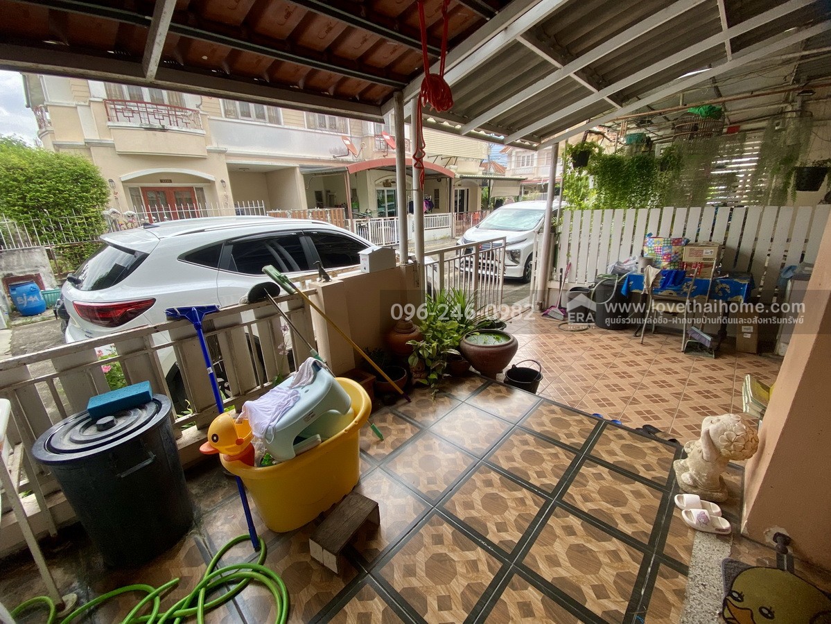 ขายทาวน์เฮ้าส์ ปากเกร็ด นนทบุรี หมู่บ้านเปี่ยมสุขติวานนท์ 2 สุขาประชาสรรค์ 3 พื้นที่ 20 ตรว. ขายถูกที่สุดในโครงการ ทำเลนี้หาราคาแบบนี้ยากแล้ว กว้าง 6x13.3 ม. หันหน้าทิศตะวันออก