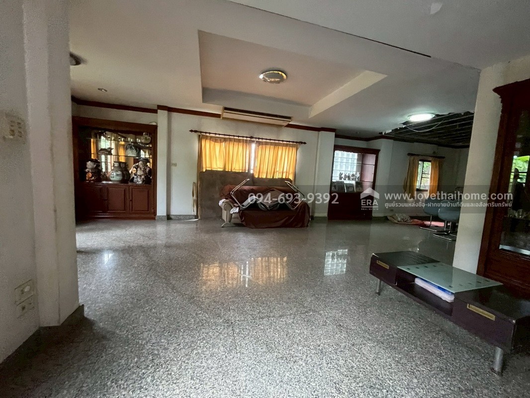 ขายบ้านเดี่ยว 2 หลังคู่ บ้านนันทวี-หนองจอก ซอยเชื่อมสัมพันธ์14 พื้นที่รวม 2 หลัง 138.9 ตรว. หาแบบนี้ไม่มีอีกแล้ว หลังใหญ่กว้าง ราคาถูก!!