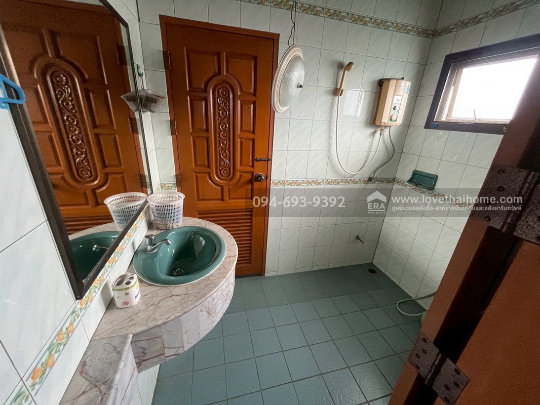 ขายบ้านเดี่ยว 2 หลังคู่ บ้านนันทวี-หนองจอก ซอยเชื่อมสัมพันธ์14 พื้นที่รวม 2 หลัง 138.9 ตรว. หาแบบนี้ไม่มีอีกแล้ว หลังใหญ่กว้าง ราคาถูก!!