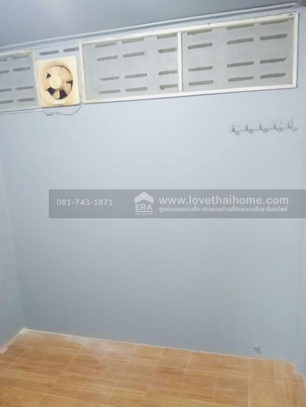 ขายทาวน์เฮ้าส์ 2 ชั้น พหลโยธิน58 แยก73 หมู่บ้านแอนเน็กซ์ สายไหม ราคาถูกที่สุด ขายพร้อมผู้เช่า บ้านตามสภาพ ทำไม่เยอะ พื้นที่ 9.30 ตรว. ขายแค่ 8.5 แสนบาทเท่านั้น