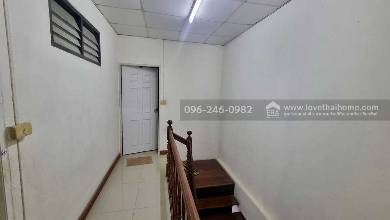 ขายทาวน์เฮ้าส์ ประชาชื่น-นนทบุรี 8 แยก 9 ตรงข้าม ม.ธุรกิจบัณฑิตย์ พื้นที่ 21.8 ตรว. ขายเพียง 2.7 ล้านบาท ราคานี้ถือว่าคุ้มมากกับทำเลและการเดินทางได้หลากหลายเส้นทาง