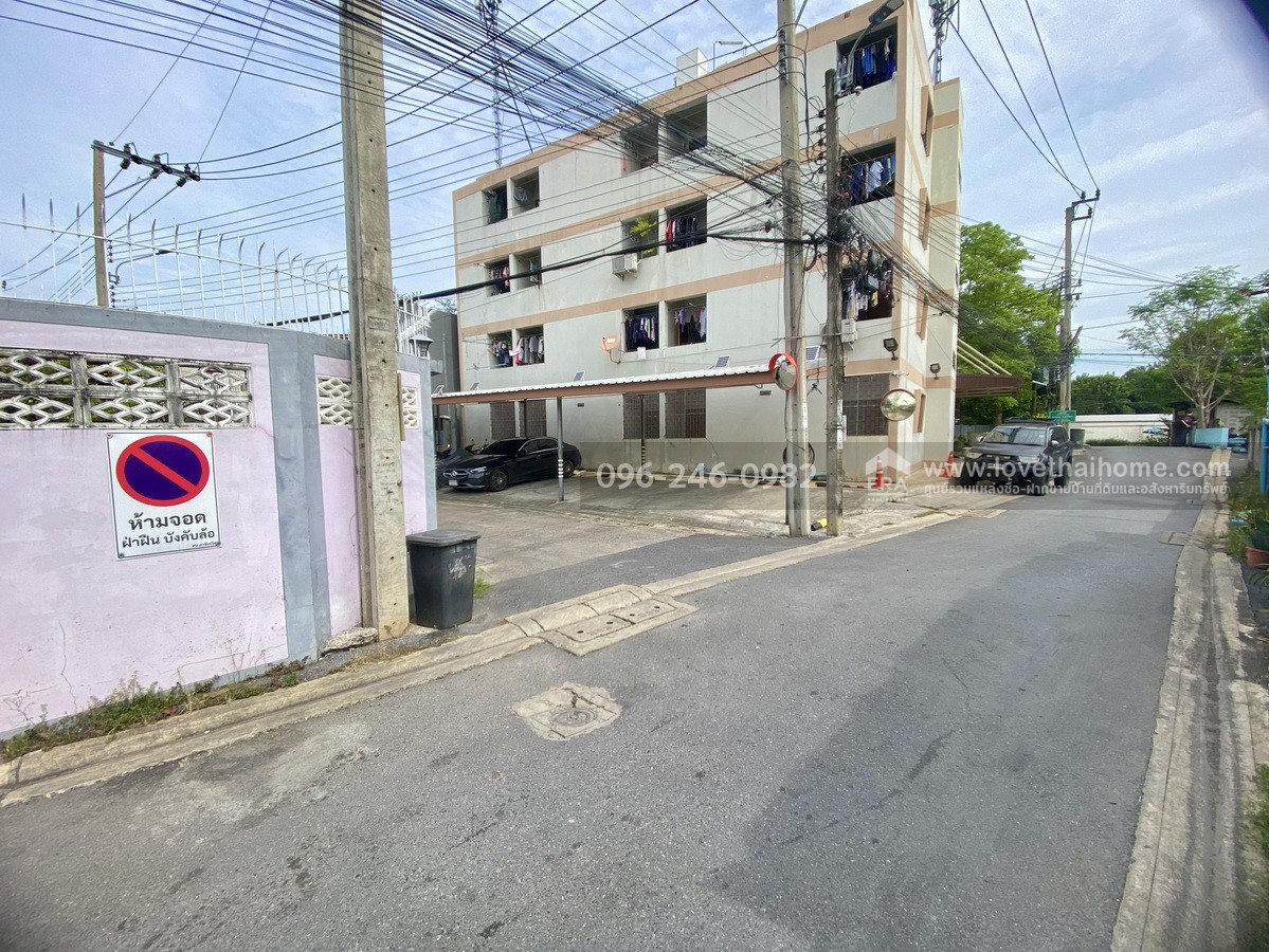 ขายบ้านเดี่ยว เพชรเกษม48 แยก4-7 ภาษีเจริญ หลังมุม 116 ตรว. สร้างอย่างพิถีพิถัน ลงเสาเข็มแข็งแรงมาก จัดสัดส่วนได้อย่างลงตัว พร้อมเข้าอยู่ ราคานี้หาไม่ได้อีกแล้ว ทำเลในเมือง มีรถไฟฟ้า