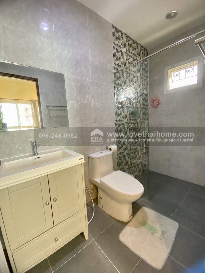 ขายบ้านเดี่ยว เพชรเกษม48 แยก4-7 ภาษีเจริญ หลังมุม 116 ตรว. สร้างอย่างพิถีพิถัน ลงเสาเข็มแข็งแรงมาก จัดสัดส่วนได้อย่างลงตัว พร้อมเข้าอยู่ ราคานี้หาไม่ได้อีกแล้ว ทำเลในเมือง มีรถไฟฟ้า