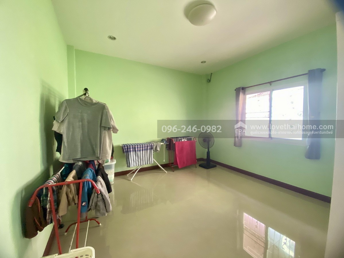 ขายบ้านเดี่ยว เพชรเกษม48 แยก4-7 ภาษีเจริญ หลังมุม 116 ตรว. สร้างอย่างพิถีพิถัน ลงเสาเข็มแข็งแรงมาก จัดสัดส่วนได้อย่างลงตัว พร้อมเข้าอยู่ ราคานี้หาไม่ได้อีกแล้ว ทำเลในเมือง มีรถไฟฟ้า