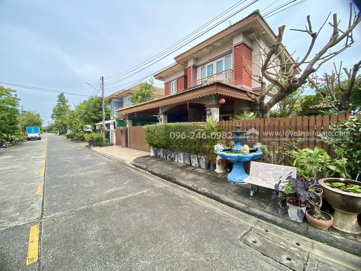 ขายบ้านเดี่ยวไพรเวท รามอินทรา ถ.ปัญญาอินทรา พื้นที่ 74 ตรว. ราคาเพียง 5.9 ล้านบาท ต่อเติมบ้านไปอีกกว่า 5 ล้านบาท บ้านสวยหิ้วกระเป๋าเข้าอยู่ได้เลย หมู่บ้านสงบ ร่มรื่น เหมาะมากสำหรับผู้ที่ชื่นชอบความเป็นส่วนตัว