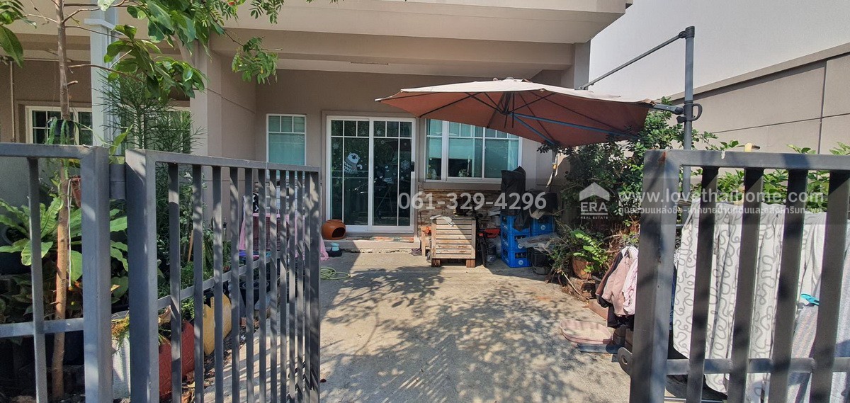 ขายทาวน์โฮม อินดี้ บางใหญ่ 2 นนทบุรี หลังมุม 19.5 ตรว. ใกล้รถไฟฟ้าสายสีม่วง-สถานีคลองบางไผ่ ขายเพียง 2.79 ล้านบาทเท่านั้น มีพื้นด้านข้างให้แต่งสวน บ้านสวยพร้อมอยู่