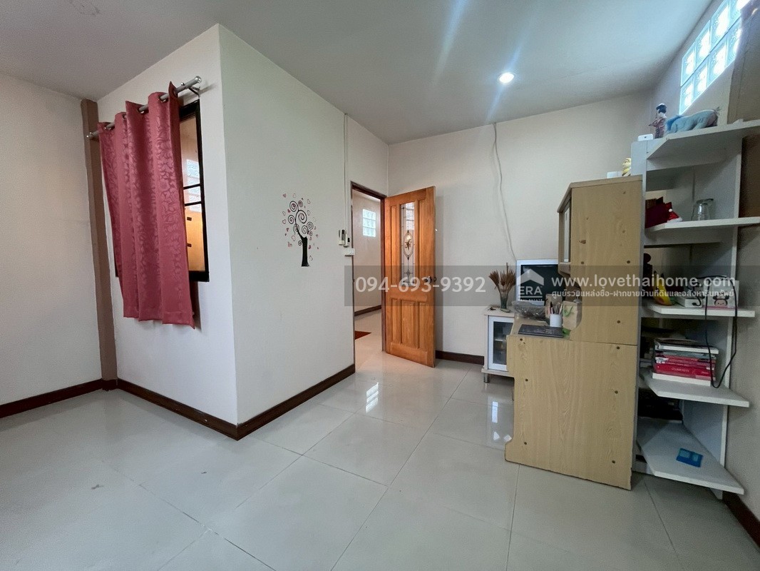 ขายทาวน์เฮ้าส์ 2 ชั้น หมู่บ้านการเคหะทุ่งสองห้อง ซอยกำแพงเพชร6 ซอย7 พื้นที่ 37.4 ตรว. ทำเลทอง ติดถนน 2 ด้าน ด้านหน้าบ้านกับหลังบ้าน คุ้มสุดๆ ราคาคุยกันได้