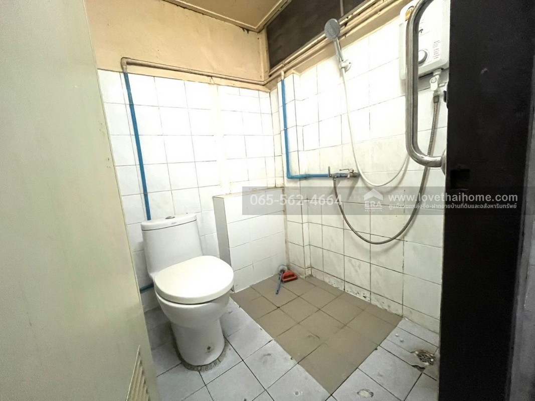 ขายตึกแถว 4 ชั้น คลองหลวง17 ม.ไวท์เฮ้าส์ คลองหลวง ปทุมธานี พื้นที่ 14 ตรว. เพียง 60 เมตร จากถนนใหญ่ ใกล้ตลาดสี่มุมเมือง