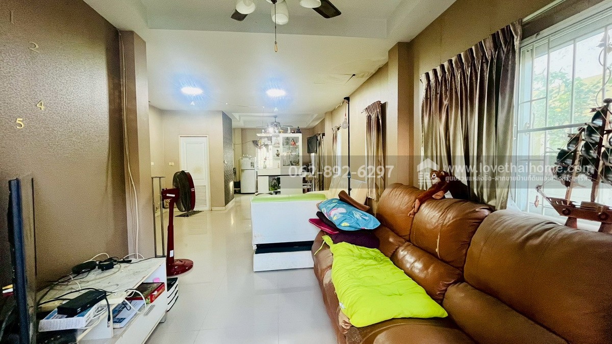 ขายบ้านแฝด 2 ชั้น หมู่บ้านวิลล่า-คุณาลัย ซอยวัดลาดปลาดุก บางบัวทอง พื้นที่ 38.8 ตารางวา ลดราคาแบบสุดๆ เหลือเพียงแค่ 1.9 ล้านบาทเท่านั้น ราคาแบบนี้หาไม่ได้อีกแล้ว (ต่อรองได้)!!!