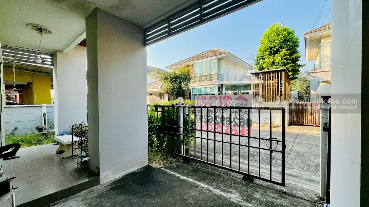 ขายบ้านแฝด 2 ชั้น หมู่บ้านวิลล่า-คุณาลัย ซอยวัดลาดปลาดุก บางบัวทอง พื้นที่ 38.8 ตารางวา ลดราคาแบบสุดๆ เหลือเพียงแค่ 1.9 ล้านบาทเท่านั้น ราคาแบบนี้หาไม่ได้อีกแล้ว (ต่อรองได้)!!!