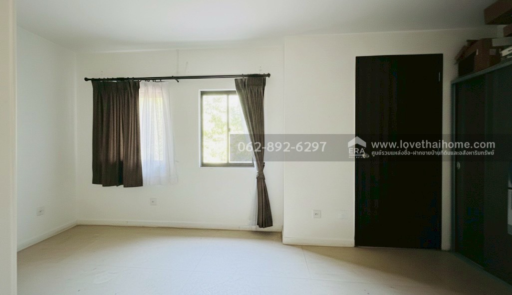 ขายทาวน์เฮ้าส์ 2 ชั้น หมู่บ้านพฤกษาวิลล์104 ซอยเพชรเกษม81 พื้นที่ 19.3 ตรว. ขายราคา 2.39 ล้านบาท บ้านสวยหรู ตกแต่งพร้อมหิ้วกระเป๋าเข้าอยู่ได้เลย