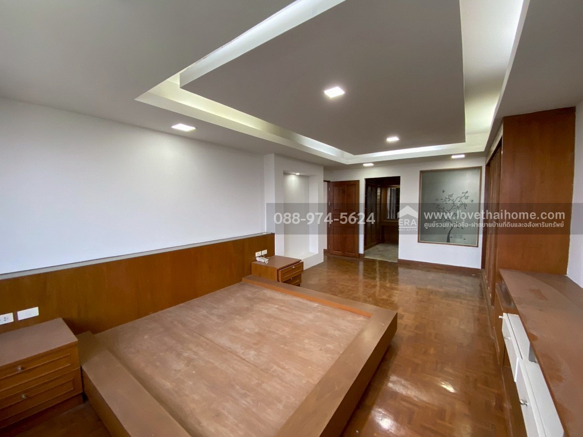 ขายคอนโดรอยัลไนน์ เรสซิเดนท์ พระราม9-ห้วยขวาง พื้นที่ 85.02 ตรม. อยู่ชั้น 12 เฟอร์ฯ Built-in ใกล้ Airport Rail Link รามคำแหง