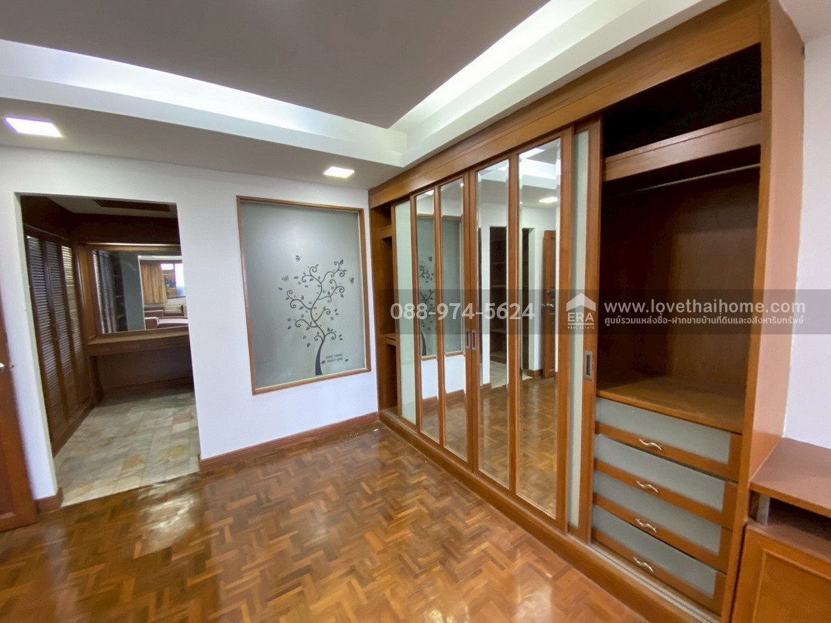 ขายคอนโดรอยัลไนน์ เรสซิเดนท์ พระราม9-ห้วยขวาง พื้นที่ 85.02 ตรม. อยู่ชั้น 12 เฟอร์ฯ Built-in ใกล้ Airport Rail Link รามคำแหง