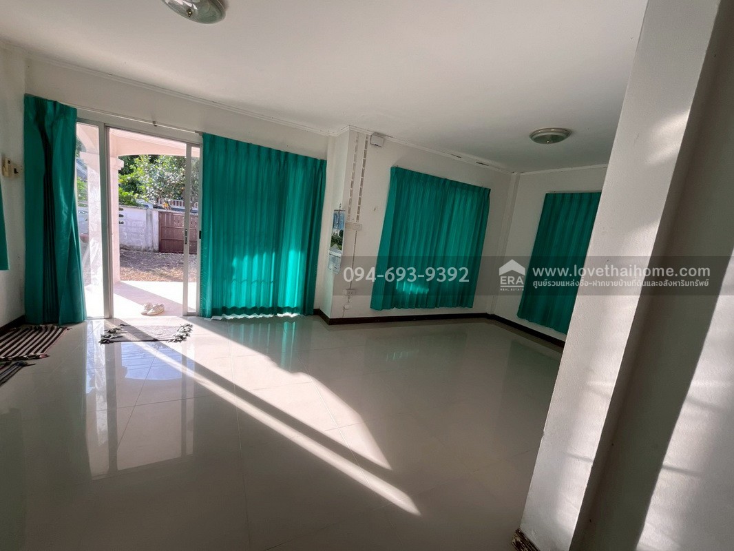 ขายบ้านเดี่ยว 2 ชั้น หมู่บ้านสัมมากร คลอง7 ถนนรังสิต-นครนายก พื้นที่ 54 ตรว. สวย สงบ เหมาะพักผ่อน ขายเพียง 3.1 ล้านบาท ถูกที่สุดในโครงการค่ะ