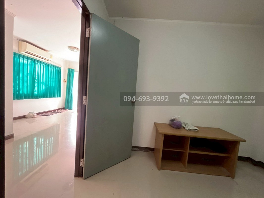 ขายบ้านเดี่ยว 2 ชั้น หมู่บ้านสัมมากร คลอง7 ถนนรังสิต-นครนายก พื้นที่ 54 ตรว. สวย สงบ เหมาะพักผ่อน ขายเพียง 3.1 ล้านบาท ถูกที่สุดในโครงการค่ะ