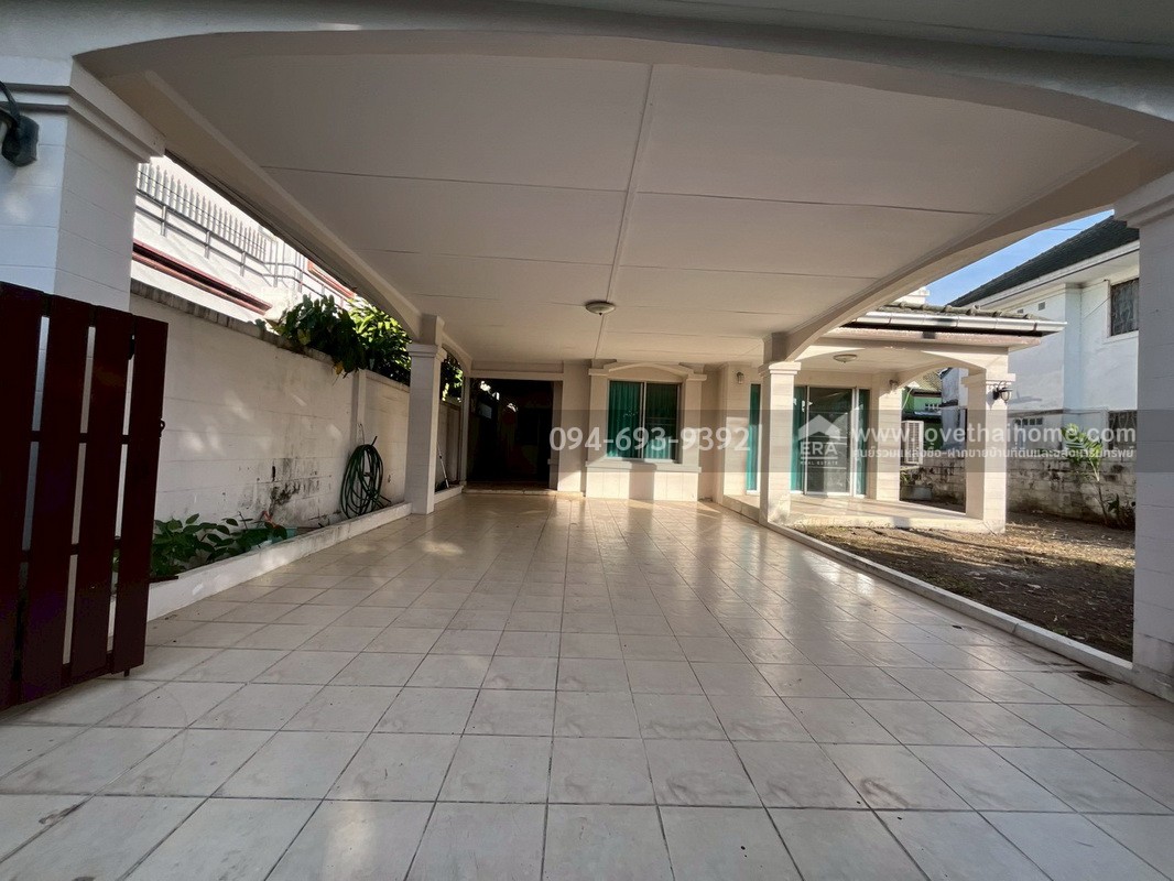 ขายบ้านเดี่ยว 2 ชั้น หมู่บ้านสัมมากร คลอง7 ถนนรังสิต-นครนายก พื้นที่ 54 ตรว. สวย สงบ เหมาะพักผ่อน ขายเพียง 3.1 ล้านบาท ถูกที่สุดในโครงการค่ะ