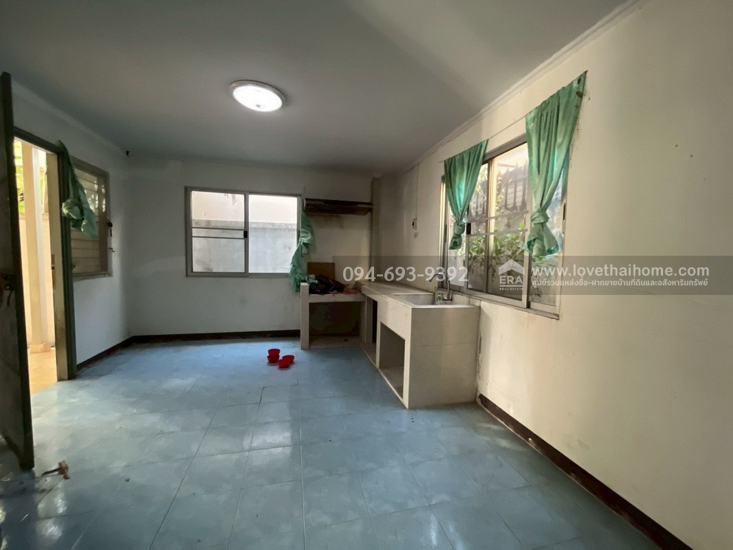 ขายบ้านเดี่ยว 2 ชั้น หมู่บ้านสัมมากร คลอง7 ถนนรังสิต-นครนายก พื้นที่ 54 ตรว. สวย สงบ เหมาะพักผ่อน ขายเพียง 3.1 ล้านบาท ถูกที่สุดในโครงการค่ะ