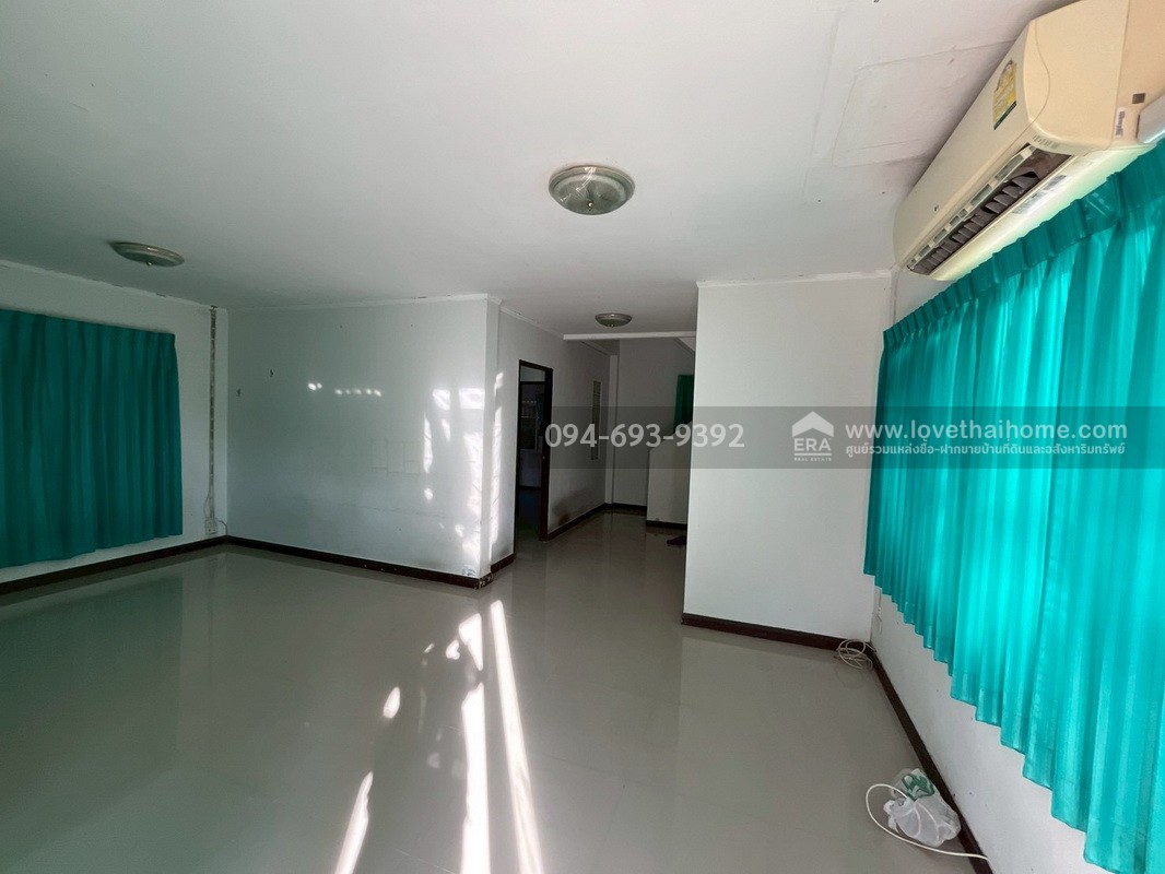 ขายบ้านเดี่ยว 2 ชั้น หมู่บ้านสัมมากร คลอง7 ถนนรังสิต-นครนายก พื้นที่ 54 ตรว. สวย สงบ เหมาะพักผ่อน ขายเพียง 3.1 ล้านบาท ถูกที่สุดในโครงการค่ะ