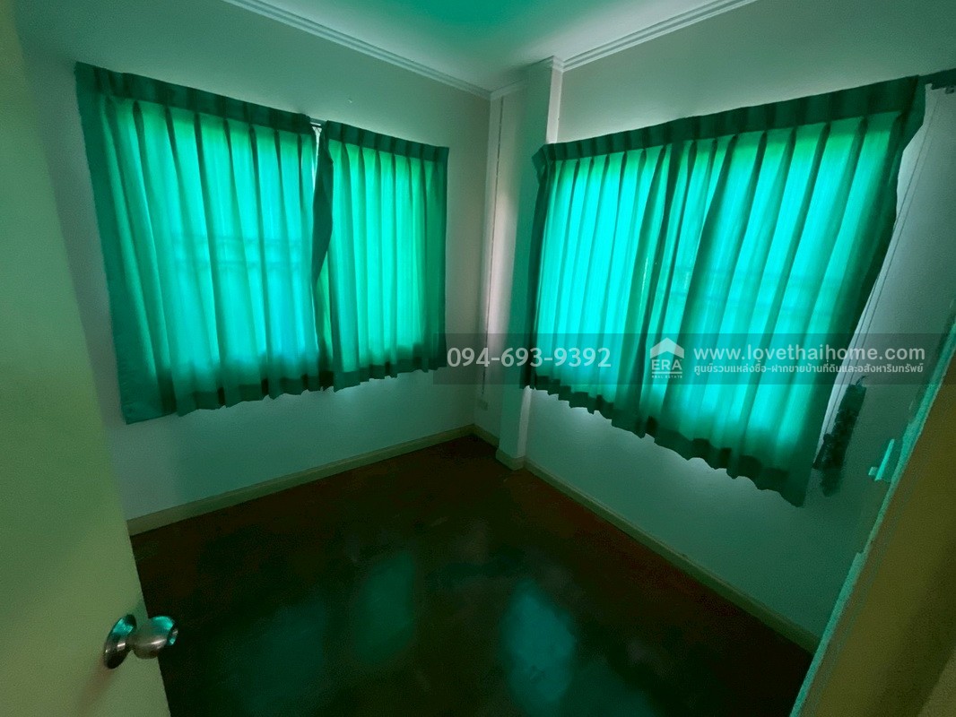 ขายบ้านเดี่ยว 2 ชั้น หมู่บ้านสัมมากร คลอง7 ถนนรังสิต-นครนายก พื้นที่ 54 ตรว. สวย สงบ เหมาะพักผ่อน ขายเพียง 3.1 ล้านบาท ถูกที่สุดในโครงการค่ะ