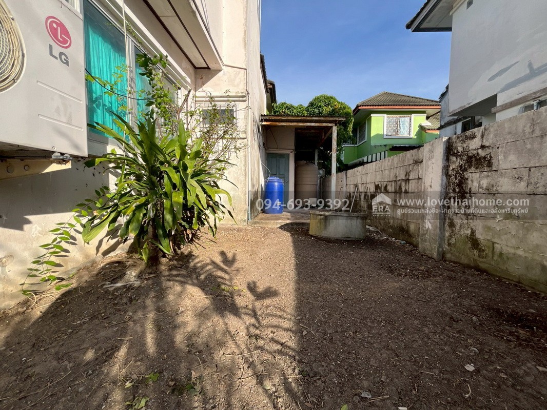 ขายบ้านเดี่ยว 2 ชั้น หมู่บ้านสัมมากร คลอง7 ถนนรังสิต-นครนายก พื้นที่ 54 ตรว. สวย สงบ เหมาะพักผ่อน ขายเพียง 3.1 ล้านบาท ถูกที่สุดในโครงการค่ะ