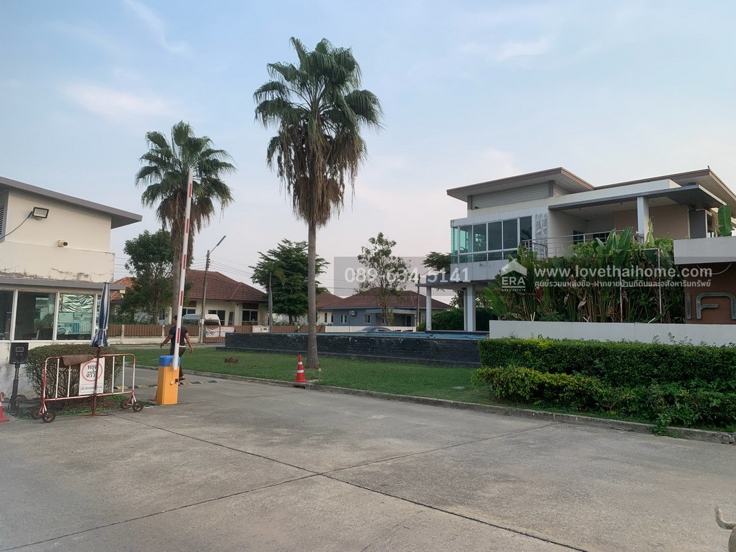 ขายบ้านเดี่ยว สุวินทวงศ์64 หมู่บ้านเครือวัลย์3 หลังมุม เนื้อที่เยอะมากสุดในหมู่บ้าน เนื้อที่ 120.4 ตรว. ตกแต่งใหม่ทั้งหลัง ราคา 3.3 ล้านบาท ราคานี้หาไม่ได้อีกแล้ว ใกล้รถไฟฟ้าสีชมพู ราคาถูกที่สุดไม่ต้องตกแต่งเพิ่ม สวยมาก