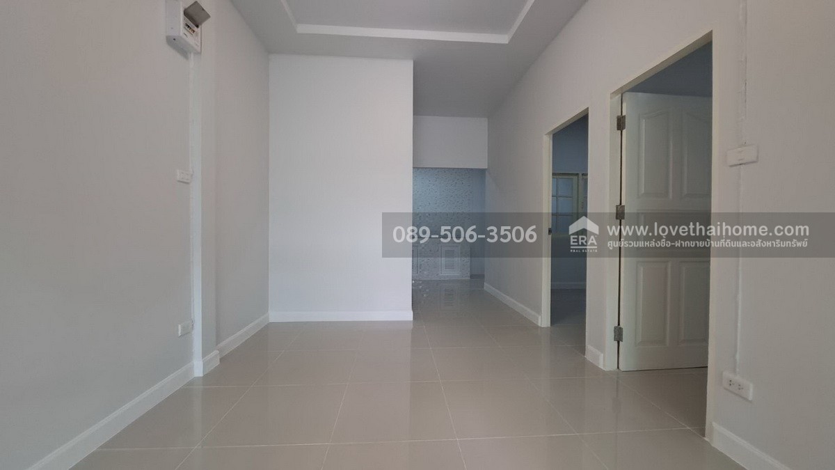 ขายทาวน์เฮ้าส์ หมู่บ้านนริศรา ธัญบุรี คลอง11 ถนนรังสิต-นครนายก พื้นที่ 18 ตรว. ขาย 1.2 ล้านบาท บ้านพร้อมอยู่ รีโนเวทใหม่ทั้งหลัง ฟรีค่าใช้จ่ายวันโอน ถือกระเป๋าเข้าอยู่ได้เลย