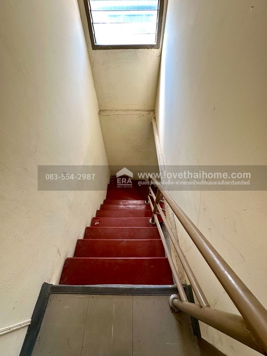 ขายทาวน์เฮ้าส์ รังสิต-นครนายก บ้านเอื้ออาทรรังสิต(คลอง9) ซอย15 ปทุมธานี พื้นที่ 16.2 ตรว. ขายถูกที่สุดในโครงการ เพียง 650,000 บาทเท่านั้น โครงการน่าอยู่ ใกล้ทางด่วนวงแหวนตะวันออก