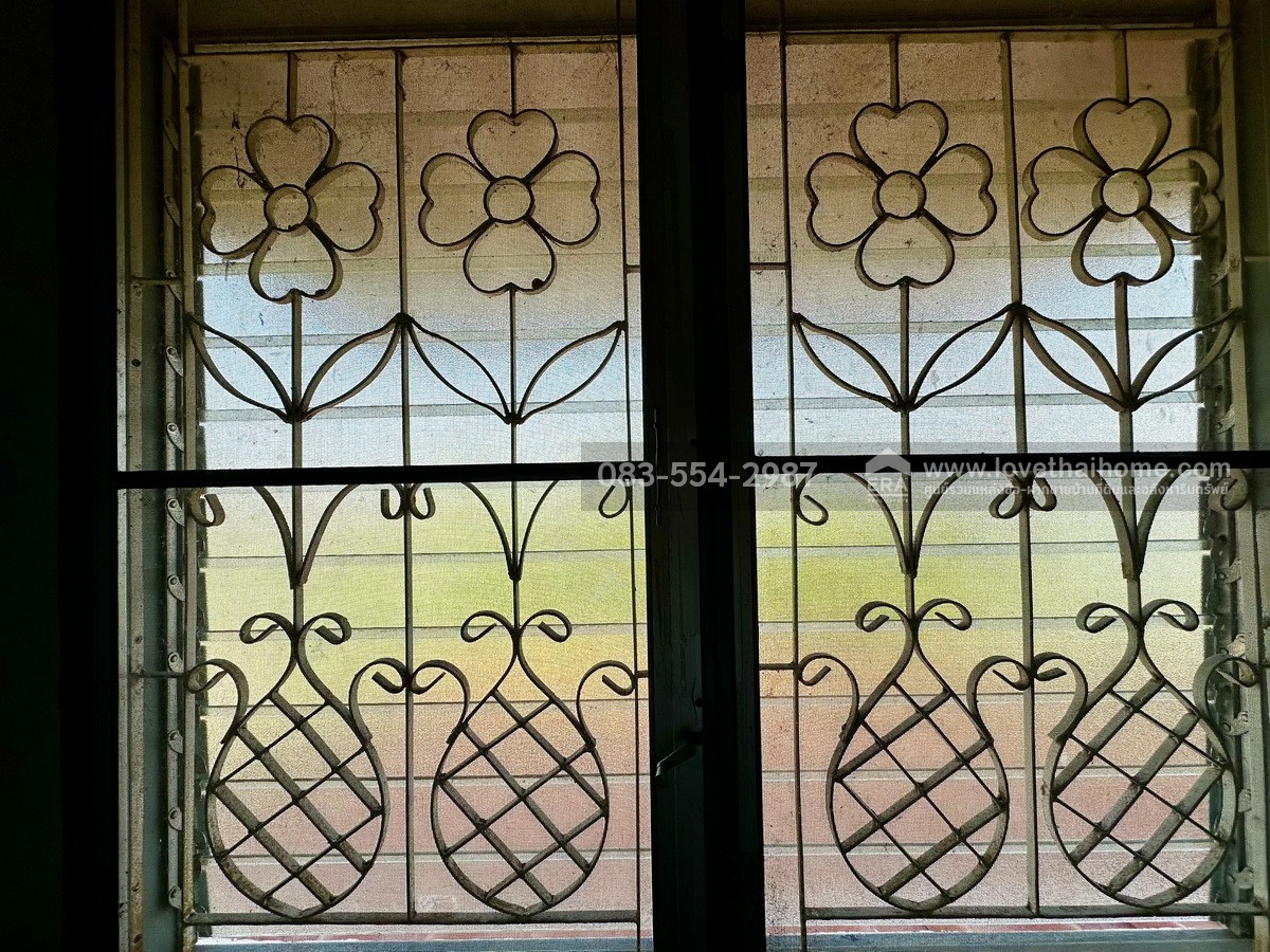 ขายทาวน์เฮ้าส์ รังสิต-นครนายก บ้านเอื้ออาทรรังสิต(คลอง9) ซอย15 ปทุมธานี พื้นที่ 16.2 ตรว. ขายถูกที่สุดในโครงการ เพียง 650,000 บาทเท่านั้น โครงการน่าอยู่ ใกล้ทางด่วนวงแหวนตะวันออก