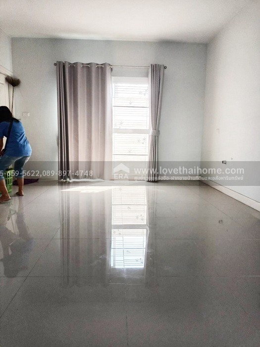 ขายทาวน์เฮ้าส์ เดอะคัลเลอร์ส 2 รังสิต-ลำลูกกา คลอง 4 ปทุมธานี พื้นที่20ตรว. ราคา1.95ล้าน หั่นราคาสุดๆ ถนนเมนเข้าไม่ลึก ใกล้โรงเรียนบีคอนเฮ้าส์แย้มสอาดรังสิต มาเป็นเจ้าของด่วน!