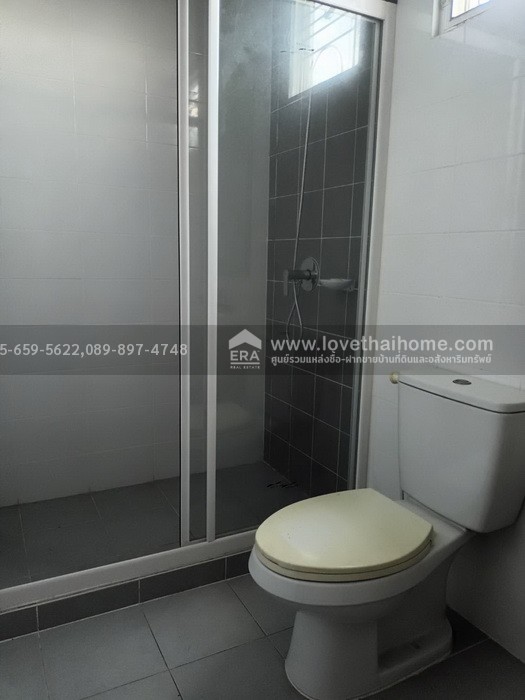 ขายทาวน์เฮ้าส์ เดอะคัลเลอร์ส 2 รังสิต-ลำลูกกา คลอง 4 ปทุมธานี พื้นที่20ตรว. ราคา1.95ล้าน หั่นราคาสุดๆ ถนนเมนเข้าไม่ลึก ใกล้โรงเรียนบีคอนเฮ้าส์แย้มสอาดรังสิต มาเป็นเจ้าของด่วน!