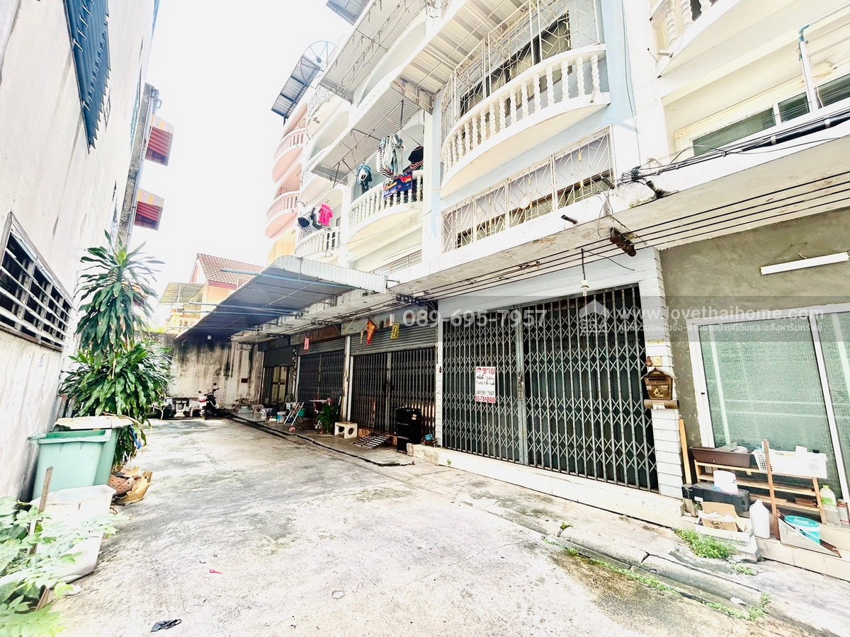 ขายอาคารพาณิชย์5ชั้น บางซื่อ ถนนประชาราษฏร์สาย1 ซอย10 (แยกโคกปู่แก่น) 13.8ตรว. ใกล้ MRT สถานีบางโพ รีโนเวทสวย พร้อมอยู่ ขาย4.9ล้าน (เช่า15,000บาท/เดือน)