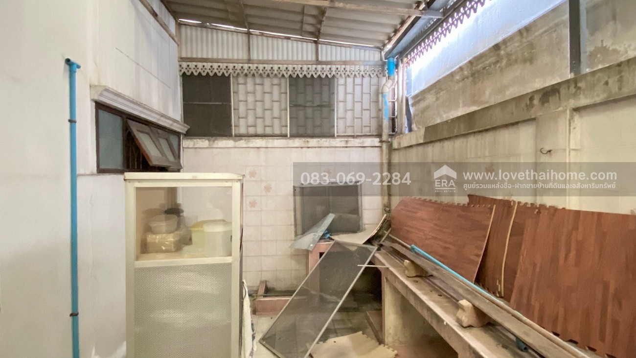 ขายทาวน์โฮม3ชั้น ลาดพร้าว62 หมู่บ้านพรรณวดี ลัดออกรัชดาภิเษก สี่แยกสุทธิสารได้ ภายใน 10 นาที พื้นที่28ตรว. ราคา 5.5 ล้าน อยู่ใกล้สถานีรถไฟฟ้าสายสีเหลือง-โชคชัย 4