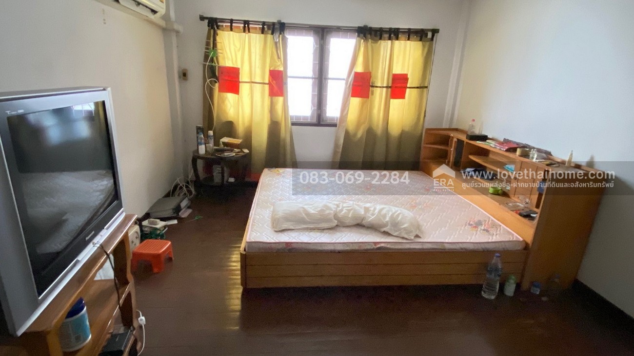 ขายทาวน์โฮม3ชั้น ลาดพร้าว62 หมู่บ้านพรรณวดี ลัดออกรัชดาภิเษก สี่แยกสุทธิสารได้ ภายใน 10 นาที พื้นที่28ตรว. ราคา 5.5 ล้าน อยู่ใกล้สถานีรถไฟฟ้าสายสีเหลือง-โชคชัย 4