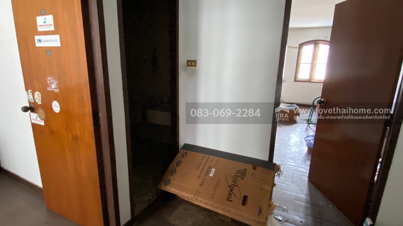 ขายทาวน์โฮม3ชั้น ลาดพร้าว62 หมู่บ้านพรรณวดี ลัดออกรัชดาภิเษก สี่แยกสุทธิสารได้ ภายใน 10 นาที พื้นที่28ตรว. ราคา 5.5 ล้าน อยู่ใกล้สถานีรถไฟฟ้าสายสีเหลือง-โชคชัย 4