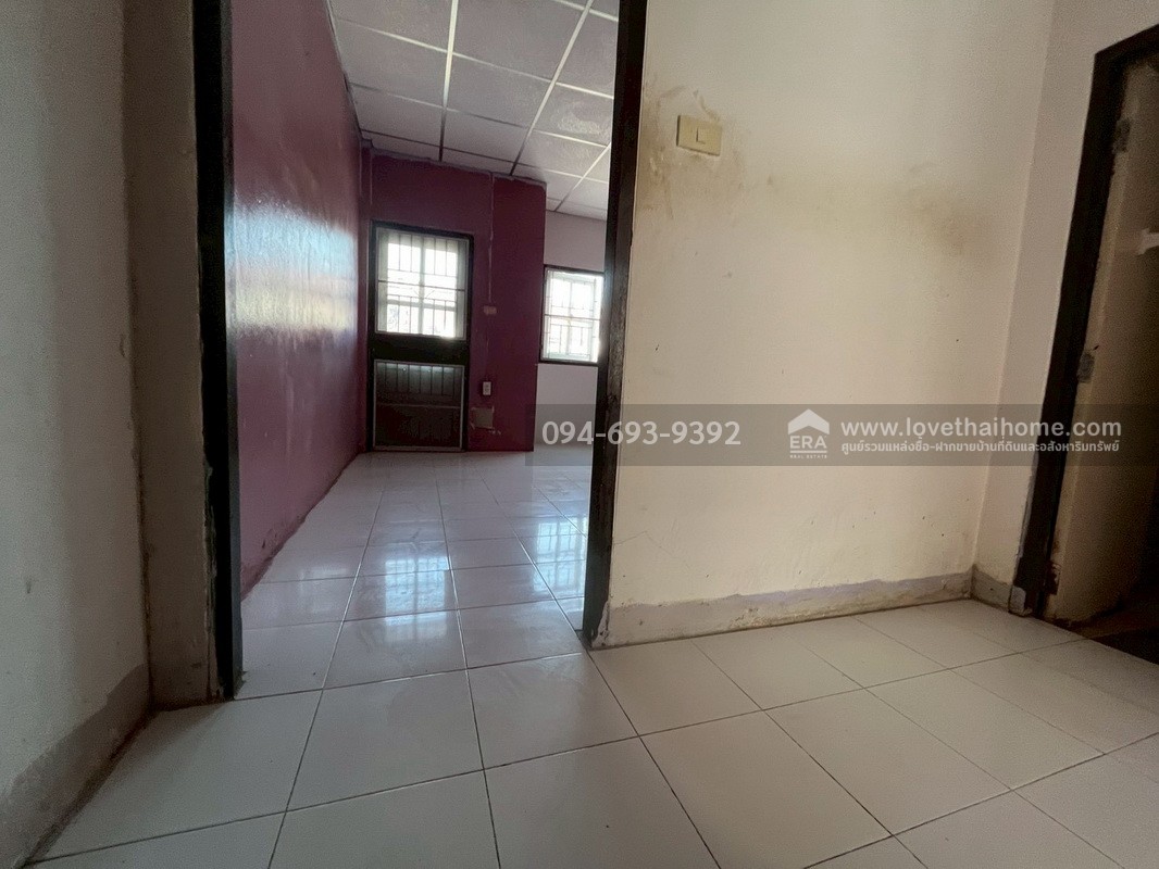 ขายทาวน์เฮ้าส์ 2 ชั้น ซอยพระยาสุเรนทร์30 แยก6 หมู่บ้านบ้านงาม พื้นที่ 18 ตรว. ด่วนๆ ราคาลดสุดๆค่ะ ขายเพียง 1.28 ล้านบาทเท่านั้น