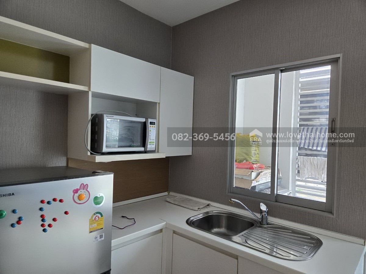 ขายคอนโดเดอะรูม รัชดา-ลาดพร้าว (ลาดพร้าว 32) ใกล้MRTลาดพร้าว 290 เมตร พื้นที่ 61.86 ตรม. อยู่ชั้น 12 อาคาร D ราคาถูกเพียง 6,000,000 บาท แถม! เฟอร์ฯและแอร์ ทำเลดี การคมนาคมสะดวกสบาย