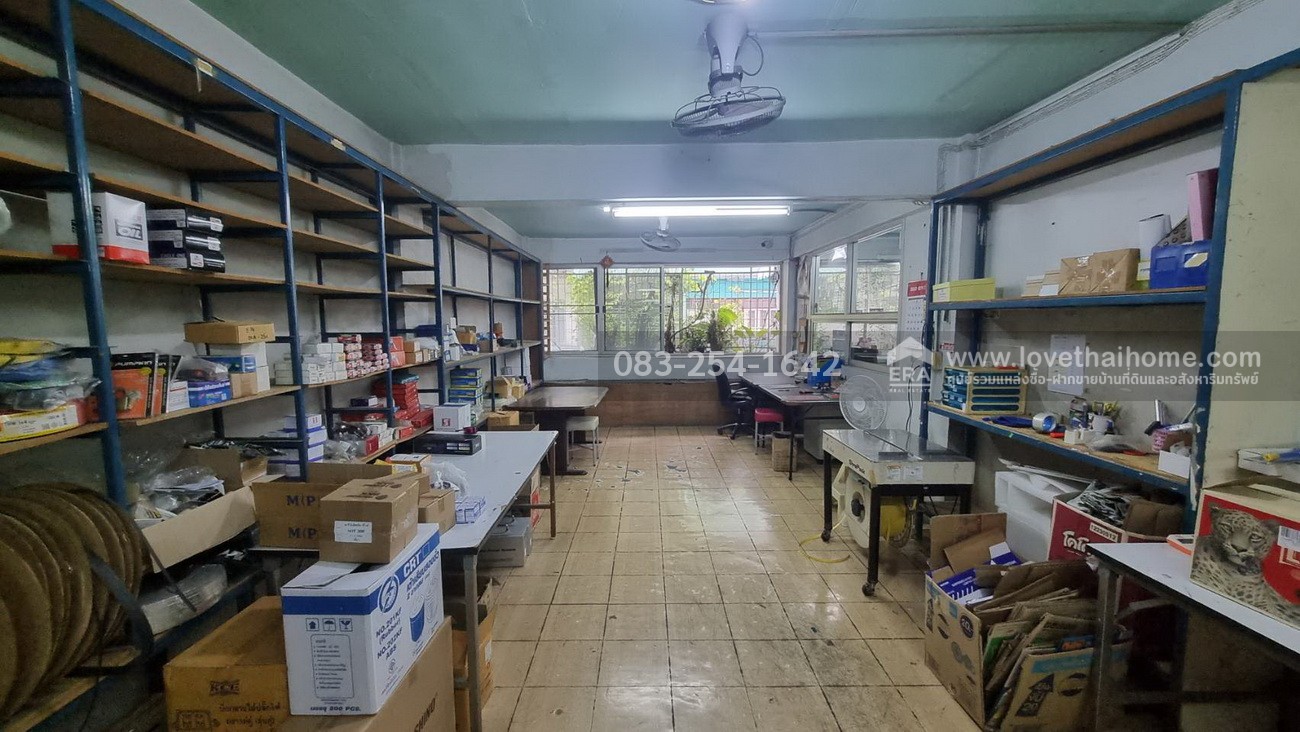 ขายตึกแถว4.5ชั้น เจริญนคร เชื่อมต่อสาทร–ธนบุรี ซ.สมเด็จพระเจ้าตากสิน 27 พื้นที่30.2ตรว. 2คูหา ราคาเพียง 10 ล้านบาท (ถูกมากเมื่อเทียบทำเล) ราคานี้หาได้ยากมากในย่านนี้