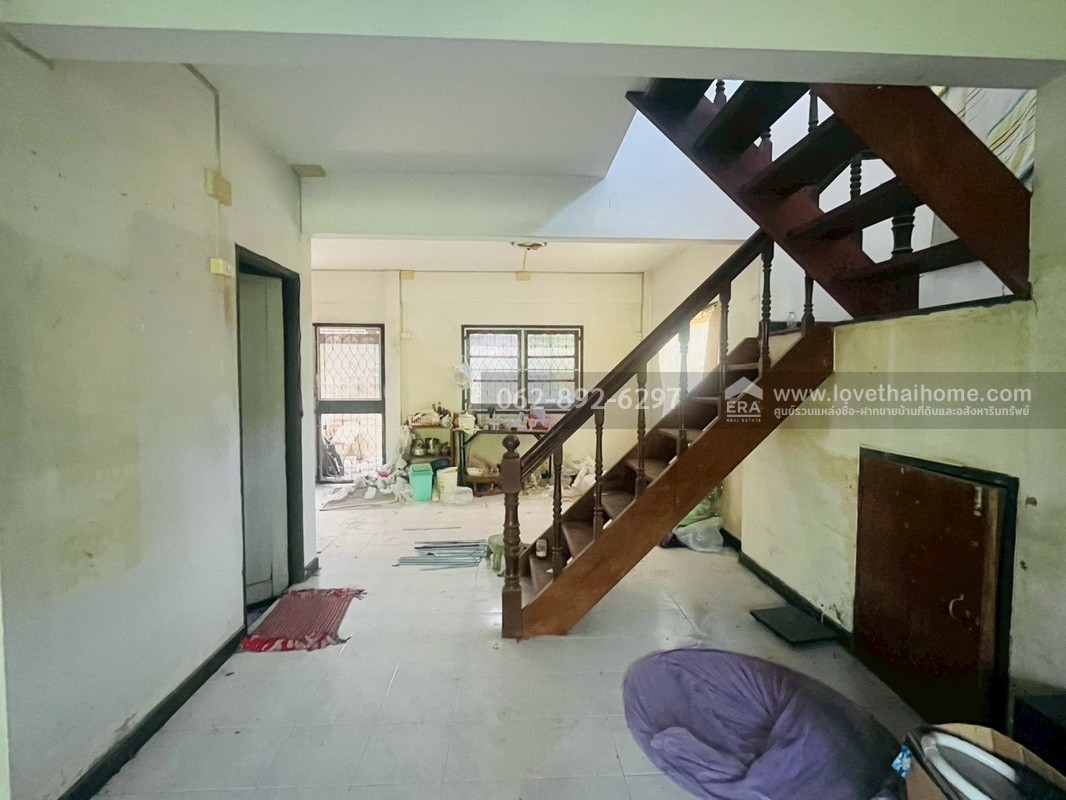 ขายบ้านแฝด 2 ชั้น โครงการชวนชื่นการ์เด้นท์วิลล์ บางเดื่อ-ปทุมธานี พื้นที่ 41.6 ตารางวา ราคาเพียงแค่ 2.4 ล้านบาท ราคาถูกที่สุดในหมู่บ้าน คุ้มค่า บ้านดี ทำเลดี ราคาดีความคุ้มค่าที่หาไม่ได้ง่ายๆ ในทำเลนี้