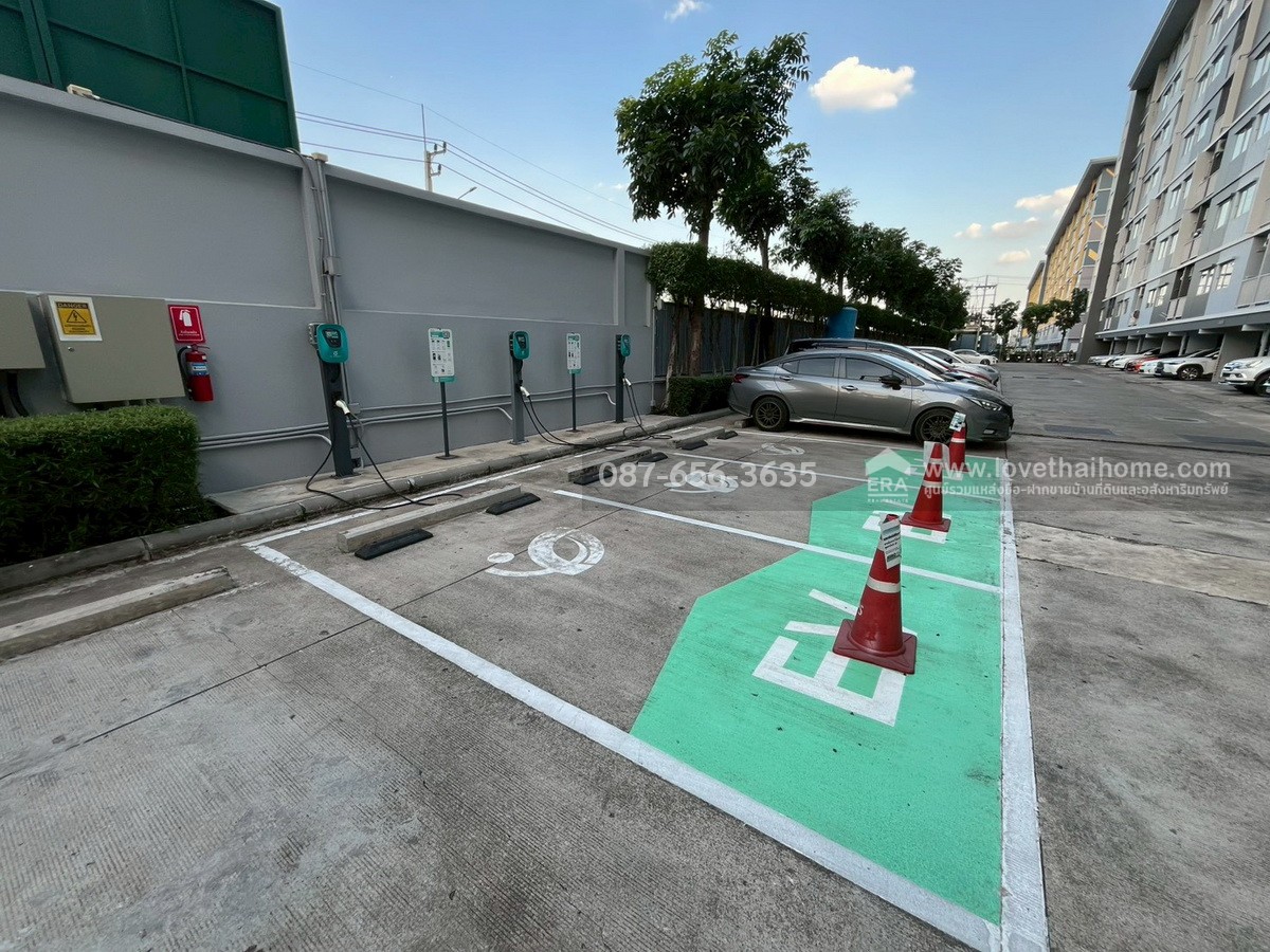 ขายคอนโด Plum Condo Rangsit เฟส 2 อาคาร C มี 2 ห้องนอน 44.16 ตร.ม. ชั้น 1 ห้องใหญ่สุดในโครงการ ราคาไม่ถึง 2 ล้าน! วิวสระว่ายน้ำ ถูกจริง ไม่พูดเยอะ! 