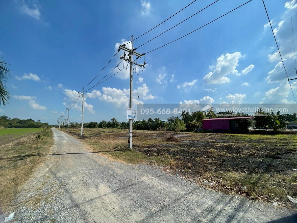 ขายที่ดิน หนองเสือ ติดถนนเลียบคลอง8 ปทุมธานี รถเข้าออกสะดวก สภาพแวดล้อมดี ที่ดินสวย ทำเลดี พื้นที่ 4-3-5ไร่ มีน้ำประปาและไฟฟ้าพร้อมใช้งาน ราคา 18.5 ล้าน ราคาต่อรองได้