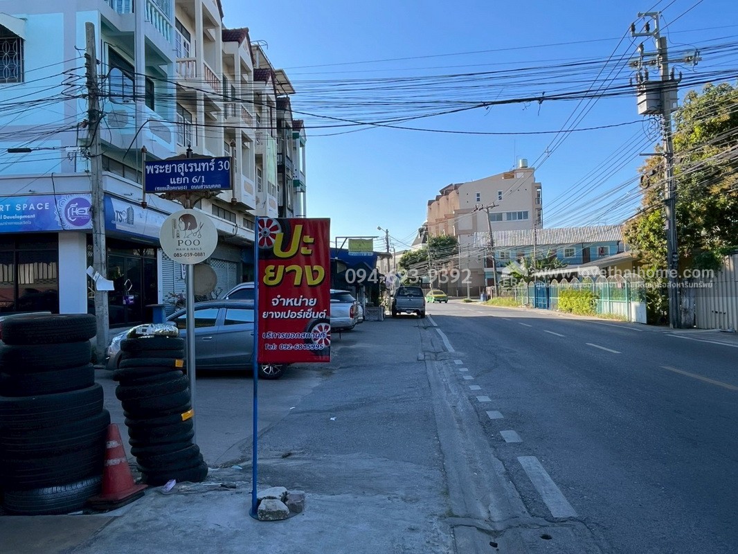 ขายที่ดิน ซอยพระยาสุเรนทร์30 แยก6/1 พร้อมแถม! โรงงานเฟอร์นิเจอร์ ฟรีค่ะ พื้นที่ 313 ตรว. ขาย เพียง18 ล้านบาท ทำเลเดินทางสะดวกมากๆ ด่วนๆ ราคาคุยได้สุดๆ