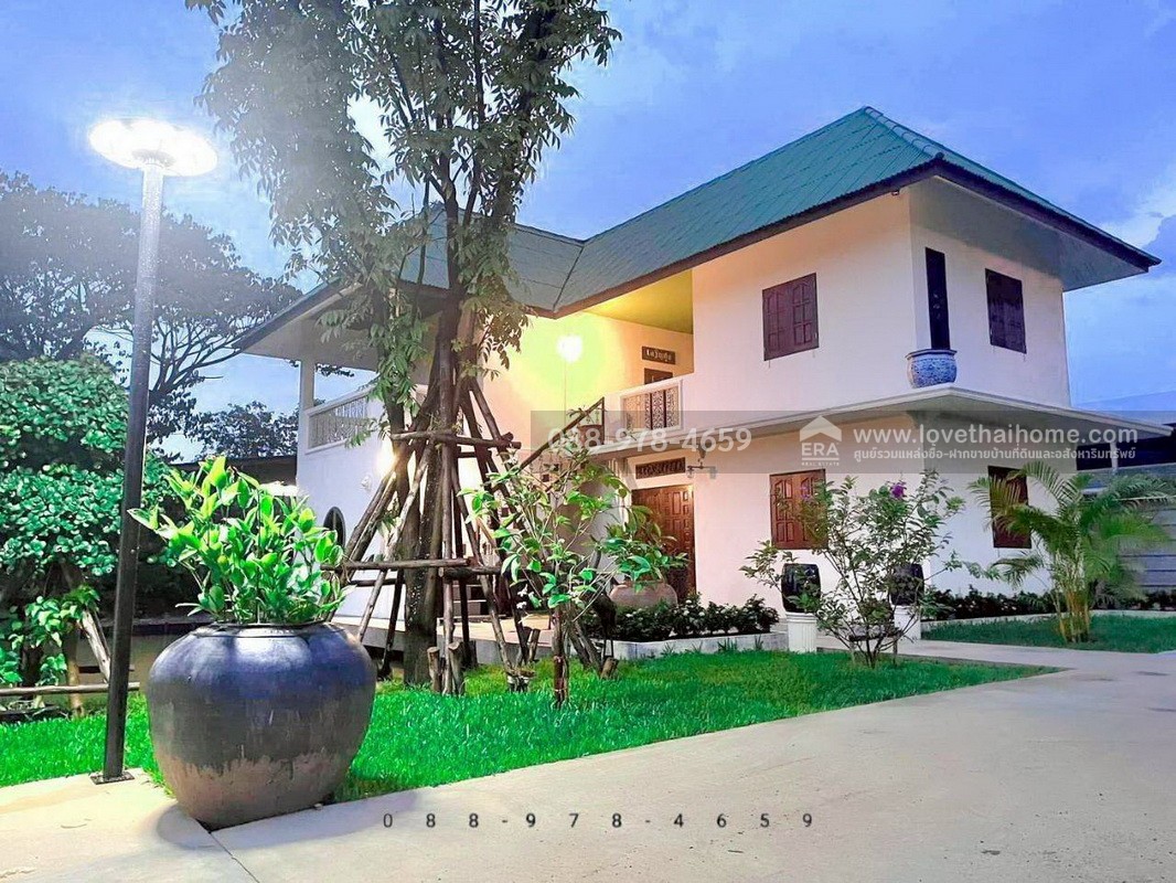 ขายบ้านเดี่ยว 2 ชั้น ลำลูกกา คลอง14 บึงคอไห ปทุมธานี พื้นที่ 200 ตรว. ขาย 3.8 ล้านบาท ติดบริษัทไทยภักดี ใกล้สนามกอล์ฟเรนวูด ปาร์ค เพียง 7 กม. บรรยากาศดี พร้อมอยู่ อายุ 2 ปี (บ้านใหม่)