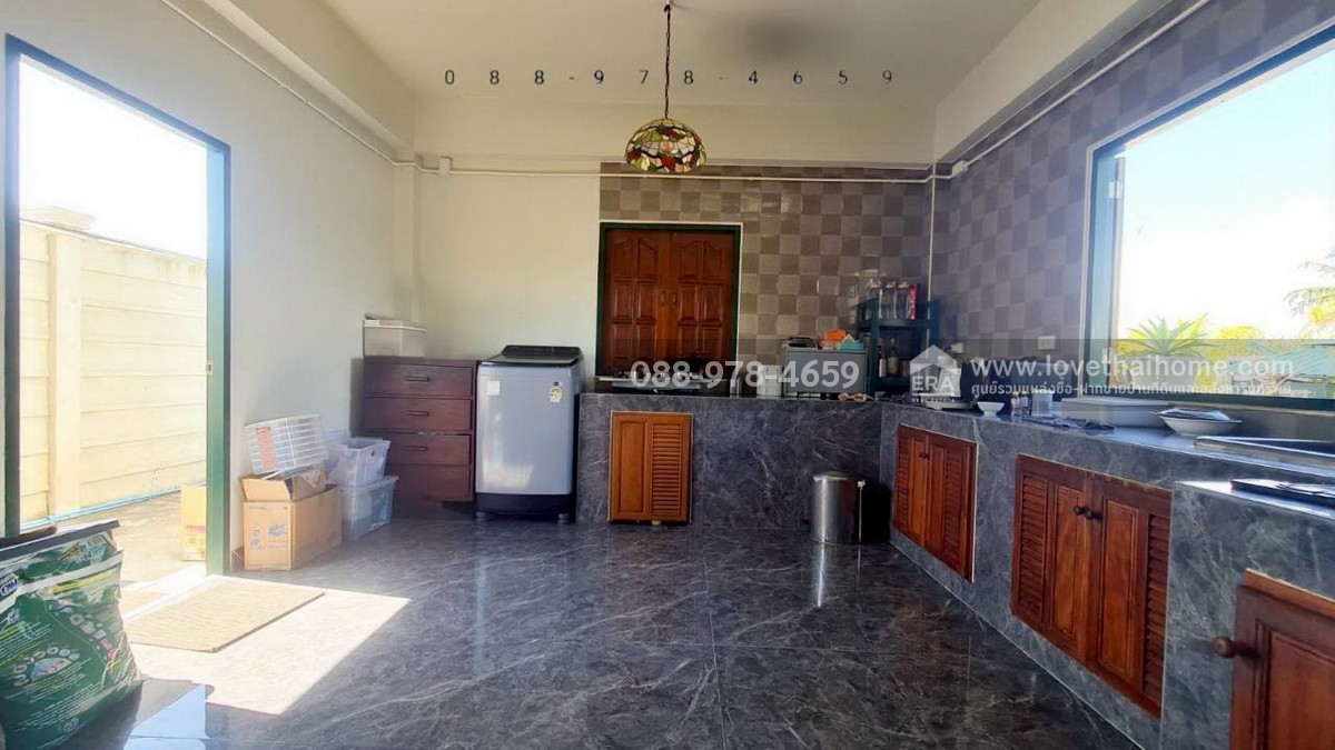 ขายบ้านเดี่ยว 2 ชั้น ลำลูกกา คลอง14 บึงคอไห ปทุมธานี พื้นที่ 200 ตรว. ขาย 3.8 ล้านบาท ติดบริษัทไทยภักดี ใกล้สนามกอล์ฟเรนวูด ปาร์ค เพียง 7 กม. บรรยากาศดี พร้อมอยู่ อายุ 2 ปี (บ้านใหม่)