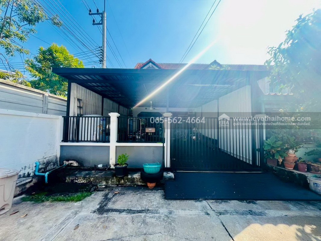 ขายทาวน์เฮ้าส์ 2 ชั้น หมู่บ้านแพรมาพร เพลส รังสิต คลอง4 ปทุมธานี พื้นที่ 37 ตรว. หลังมุม สวย รีโนเวทแล้ว ขายเพียง 1.99 ล้านบาทเท่านั้น