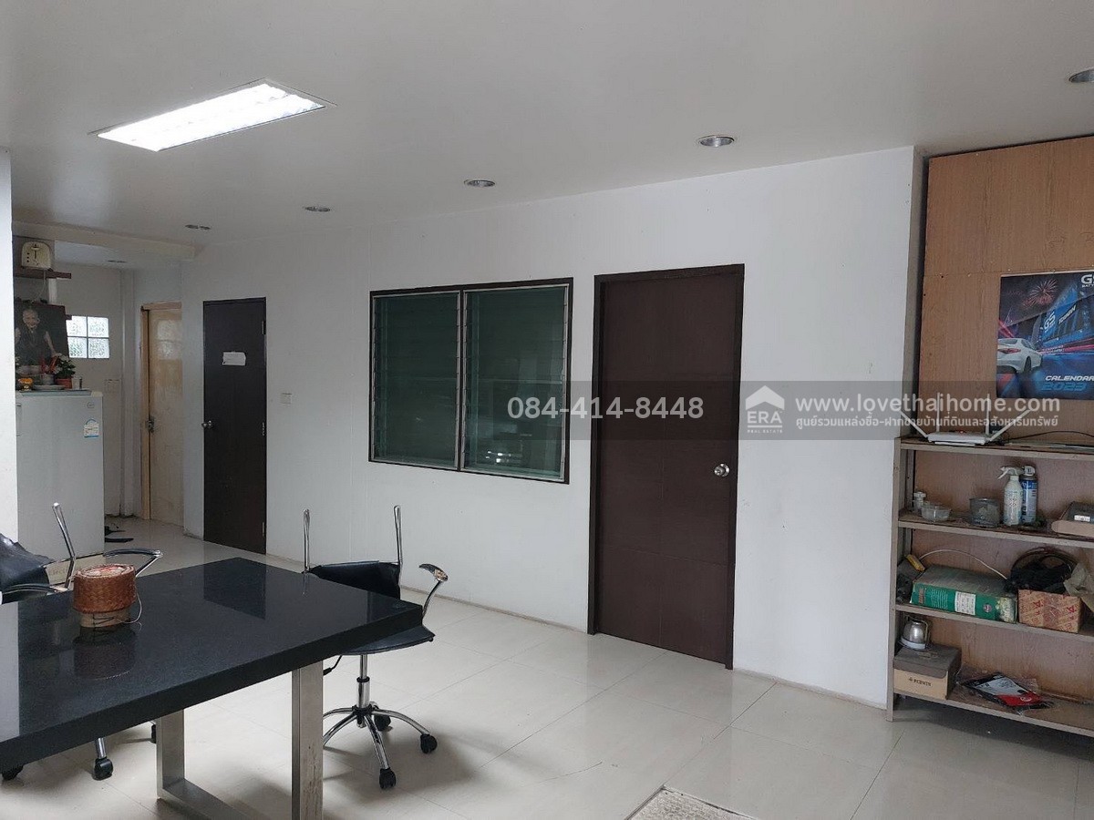 ขายบ้านเดี่ยว ลาดพร้าว107 แยก27 ย่านบางกะปิ พื้นที่101ตรว. จอดรถได้ 7 คัน ใกล้ ม.รัตนบัณฑิต และรพ.เวชธานี ใกล้รถไฟฟ้าลาดพร้าว101 ขายถูกเหลือเชื่อ เพียง7.9ล้านบ้าน ด่วนๆ รีบจอง