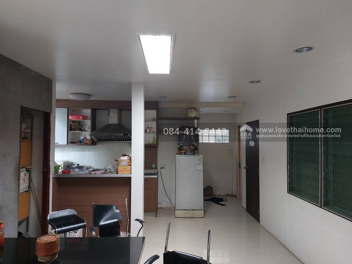 ขายบ้านเดี่ยว ลาดพร้าว107 แยก27 ย่านบางกะปิ พื้นที่101ตรว. จอดรถได้ 7 คัน ใกล้ ม.รัตนบัณฑิต และรพ.เวชธานี ใกล้รถไฟฟ้าลาดพร้าว101 ขายถูกเหลือเชื่อ เพียง7.9ล้านบ้าน ด่วนๆ รีบจอง