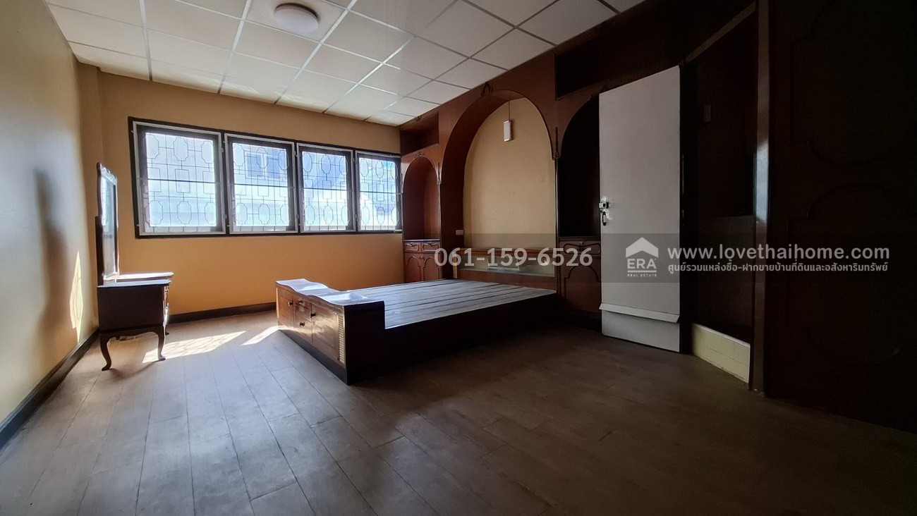 ขายตึกแถว สุขสวัสดิ์37/6 พระประแดง สมุทรปราการ มี2ห้อง26ตร.วา ปรับปรุงใหม่สภาพดีมาก พร้อมอยู่ ราคา8.4ล้านบาท ใกล้ถนนวงแหวนอุตสหกรรม เหมาะทำสำนักงาน และอยู่อาศัย