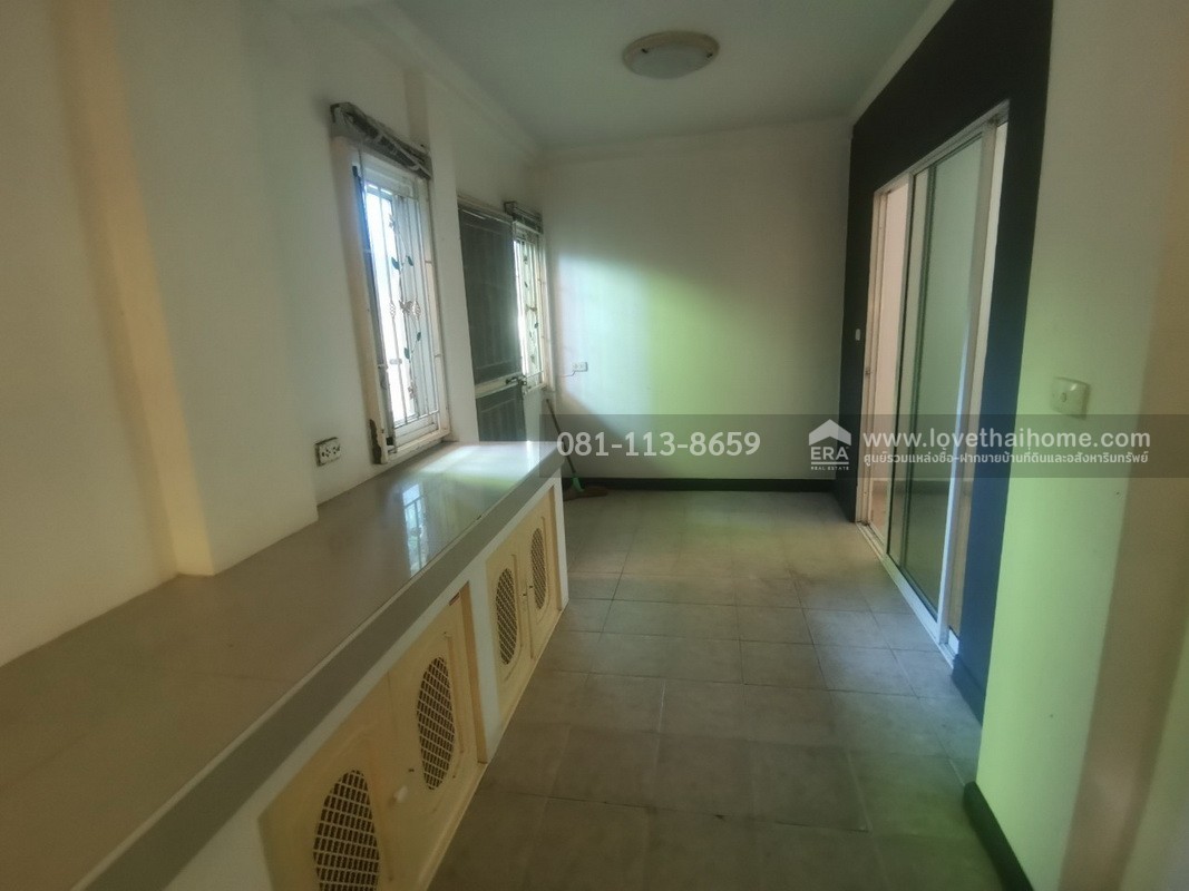 ขายบ้านเดี่ยว 2 ชั้น หมู่บ้านศุภาลัย ออร์คิดปาร์ค วัชรพล ถนนสุขาภิบาล5 ซอย67 พื้นที่ 80.7 ตรว. ขาย 6 ล้านบาท โครงการอยู่ติดถนนสุขาภิบาล5 ถ้าเห็นแล้วต้องชอบ ราคาต่อรองได้