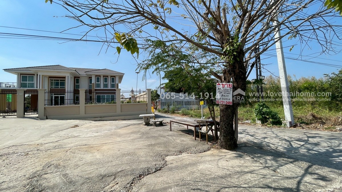 ขายที่ดิน ถนนกำแพงเพชร6 ตำบลหลักหก ปทุมธานี ที่ดินสวย ทำเลดี ใกล้สถานีรถไฟหลักหก (ม.รังสิต) เพียง 350 เมตร เนื้อที่ 185.6 ตร.ว. หน้ากว้าง 23 เมตร ลึก 32 เมตร หันหน้าไปทางทิศตะวันออกเฉียงใต้ ขายราคา 25 ล้าน