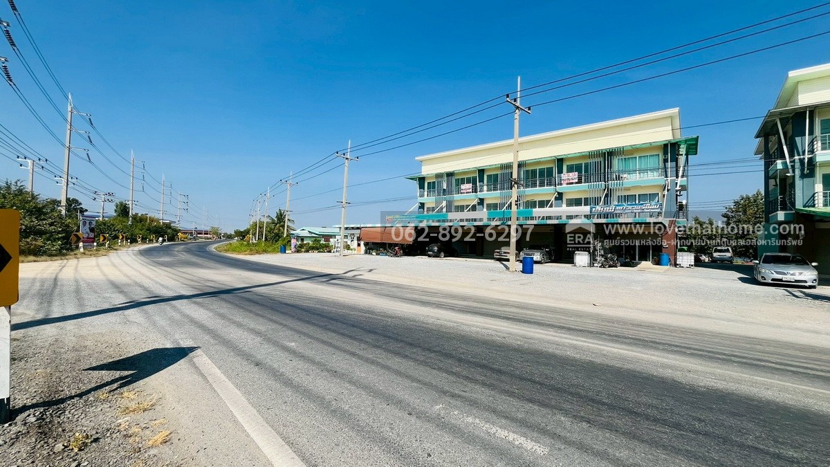 ขายด่วน! ตึกแถว 3 ชั้น ย่านบางเลน นครปฐม ตึกใหม่  2 คูหา ติดถนนหลัก ราคาเพียงแค่ห้องละ 2.95 ล้านบาทเท่านั้น (ขายรวม/แบ่งขายได้) ตึกสวยทันสมัย ราคาสุดคุ้ม-น่าซื้อสุดๆ ทรัพย์ดีแบบนี้ไม่ได้มีมาบ่อยๆนะจ๊ะ! ด่วนห้ามพลาด!